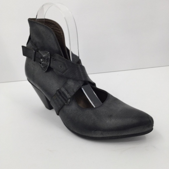Fidji gray criss cross distressed leather bootie shoe gray strap women 36.5 6 - Picture 3 of 9